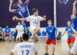 «Медвежата» вновь сильнее: гандболисты «Виктор-СУОР» повторно уступили гостям из Подмосковья