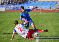 Красно-синяя армия сильней: футболисты ставропольского «Динамо» дома проиграли ростовским армейцам 