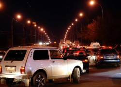 В вечер пятницы центр Ставрополя парализовали 8-бальные пробки