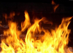 Большой жилой дом сгорел на ферме Ставрополья