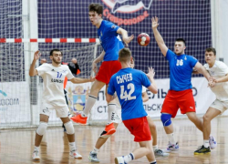 Москва позади, Питер впереди: гандболисты «Виктор-СУОР» продолжили серию игр в Ставрополе победой 