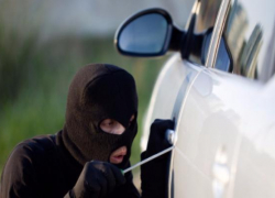 Автомобильного вора задержали полицейские Ставрополя