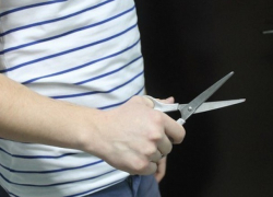 Агрессивный гость насмерть заколол ножницами мужчину на Ставрополье