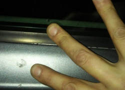 Неизвестные стреляли по машинам из белой "Приоры" в Ставрополе, - очевидец