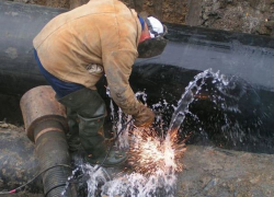 Почти двести тысяч пятигорчан остались без питьевой воды из-за аварии на водоводе