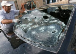 После градобоя цены на стёкла и услуги кузовщиков сильно выросли