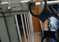 За отказ отдать деньги мужчина избил и изнасиловал девушку в Ставрополе