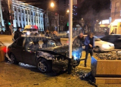 Жесткая авария произошла ночью в центре Ставрополя