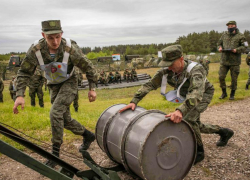 Начальник службы ГСМ бригады особого назначения ЮВО попался на растрате 180 тонн топлива