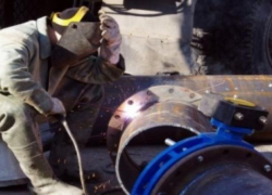 Из-за порыва водовода жители села Курсавка остались без воды