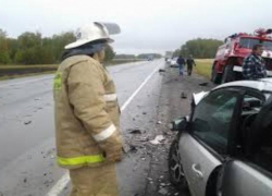 Два пассажирских автобуса и легковой автомобиль столкнулись на Ставрополье