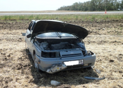 Автомобиль перевернулся в Изобильненском районе: погиб водитель