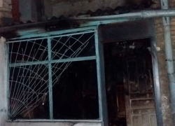 Два человека сгорели в страшном пожаре в квартире на Ставрополье