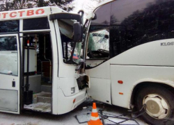 Туристы пострадали при столкновении автобусов в курортной зоне Пятигорска