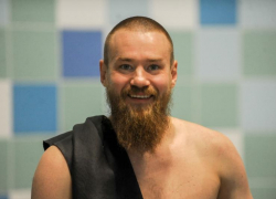 Ставропольский водный прыгун выловил из саратовского бассейна две медали 