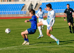 «Черные моряки» ушли на зимний перерыв единоличными лидерами футбольного первенства 