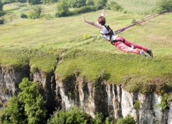 Аттракцион по роупджампингу в Чегемском ущелье стоил пятигорчанке жизни