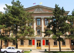 За три дня до переизбрания Перцева администрация Минвод решила взять кредит в банке на 38 миллионов рублей