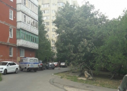 Молодой мужчина выпал с 6 этажа и разбился насмерть в Ставрополе 