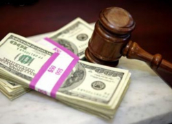 Одного из руководителей аппарата Арбитражного суда Ставропольского края поймали на взятке в 1 млн рублей