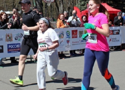 86-летняя ставропольчанка смогла пробежать 10-километровый марафон в Ставрополе