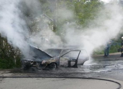 В Пятигорске сгорел легковой автоомбиль 