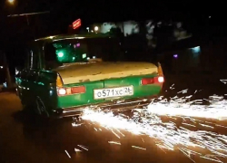 Высекающий искры "Ублюдок": хозяин известного в Ставрополе зеленого "Москвича" о реакции прохожих на его автомобиль и отношениях с ГАИ