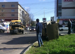 В Ставрополе маршрутка перевернула «Жигули»