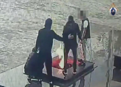 Осквернители памятника «Вечная Слава» в Невинномысске встретят День Победы в СИЗО