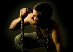 Сосед-рабовладелец пойдет под суд за многолетнее насилие и издевательства над мужчиной на Ставрополье 