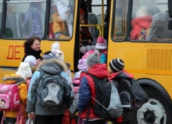 Перевозки групп детей теперь можно организовать через интернет на Ставрополье