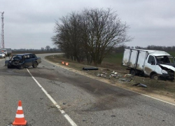 Два человека пострадали в серьезном ДТП с «Газелью» и «семеркой» под Буденновском