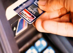 Ставропольчанин оплачивал свои покупки с украденной кредитной карты знакомой