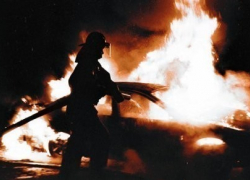 В Пятигорске сгорела дорогая иномарка