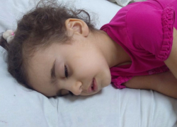 Две недели врачи лечили Лену, не зная от чего: ставропольская семья ищет виновных в смерти дочери