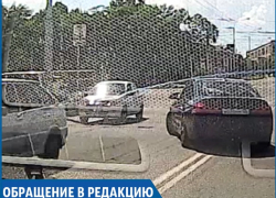 Автохам нагло пересек две сплошные линии в Ставрополе