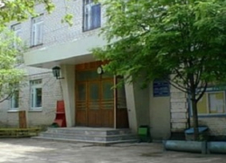 За выданный "липовый" диплом и помощь в поступлении в РГУПС директор вуза пойдет под суд на Ставрополье