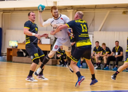 «Сконцентрировались — и выиграли»: гандболисты ставропольского «Виктора» победили в Саратове