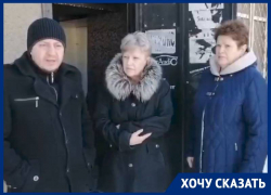 «Все в неведении»: пожарный выход в подъезде многоэтажки в Ставрополе продали частному владельцу