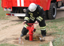 Подросток вынес малолетних родственников из горящего дома