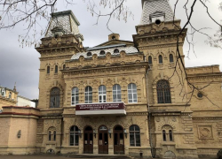 Замглавбуха филармонии на Ставрополье похитил более 2,3 миллиона рублей