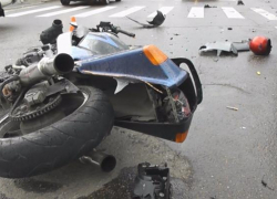 Мотоциклист не справился с управлением и сбил пешехода на Ставрополье