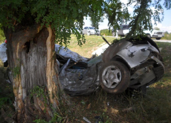 На Ставрополье в автоаварии погибли два человека