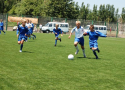 «Кожаный мяч» взял золото и бронзу: в Ставрополе разыграли медали среди футболистов 11-12 лет