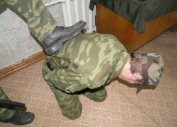 Бывший военнослужащий избил рядового на глазах сослуживцев на Ставрополье