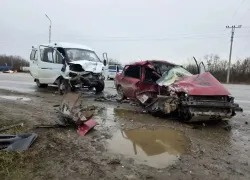 Погиб пешеход и пострадали 4 человека: смертельная авария с пассажирской Газелью и иномаркой произошла на Ставрополье 