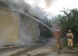 На Ставрополье хозяева не замечали, как горит их дом