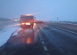 Девушка на ВАЗе врезалась в КамАЗ вблизи Ставрополя и попала в реанимацию