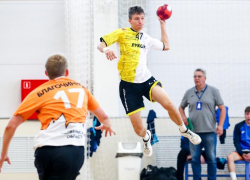 Гандболисты команды «Виктор-СУОР» в Ставрополе уступили «медвежатам» и разгромили «скифов»