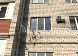 В Ставрополе восьмилетний мальчик выпал из окна третьего этажа